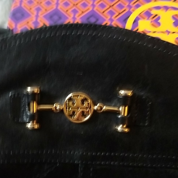 Shoes - Picture 2 of 8